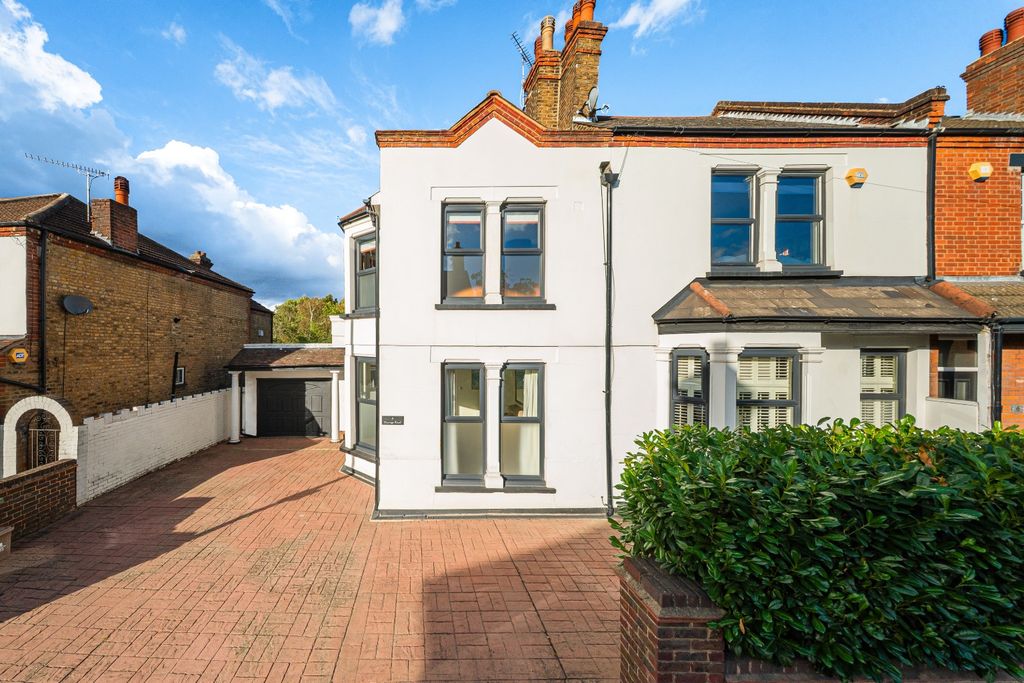 Property photo 1 of 24 4468592