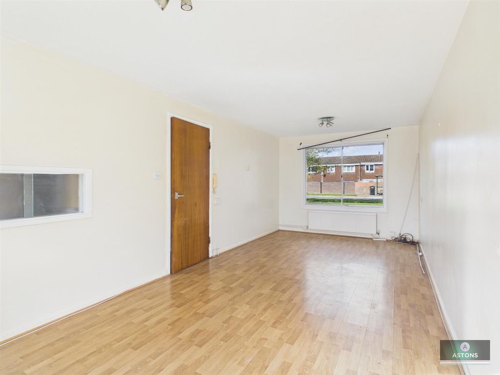 Property photo 3 of 7 Cam02067G0-Pr0422-Still006.Jpg