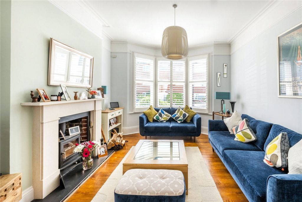 Property photo 3 of 23 Picture No. 12