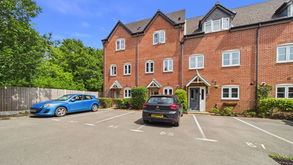 Property photo 3 of 32 5256903