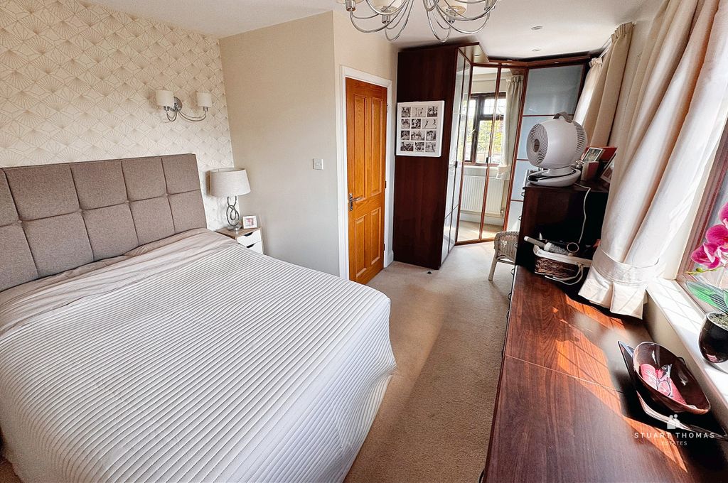 Property photo 2 of 27 1