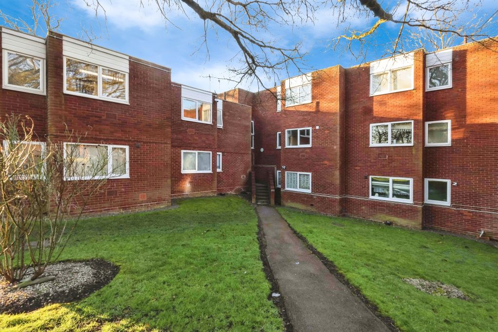 Property photo 2 of 17