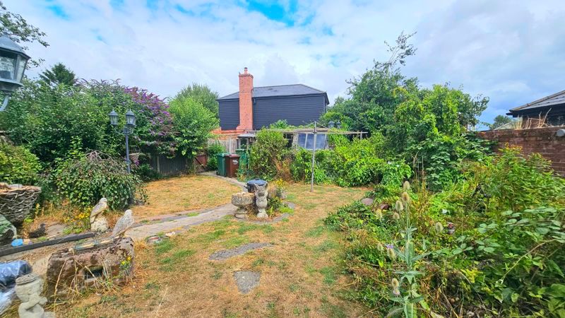 Property photo 2 of 17 Photo 16