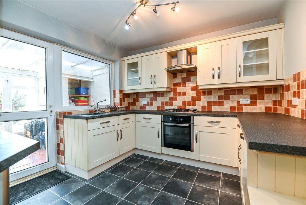 Property photo 2 of 16 Picture No. 03