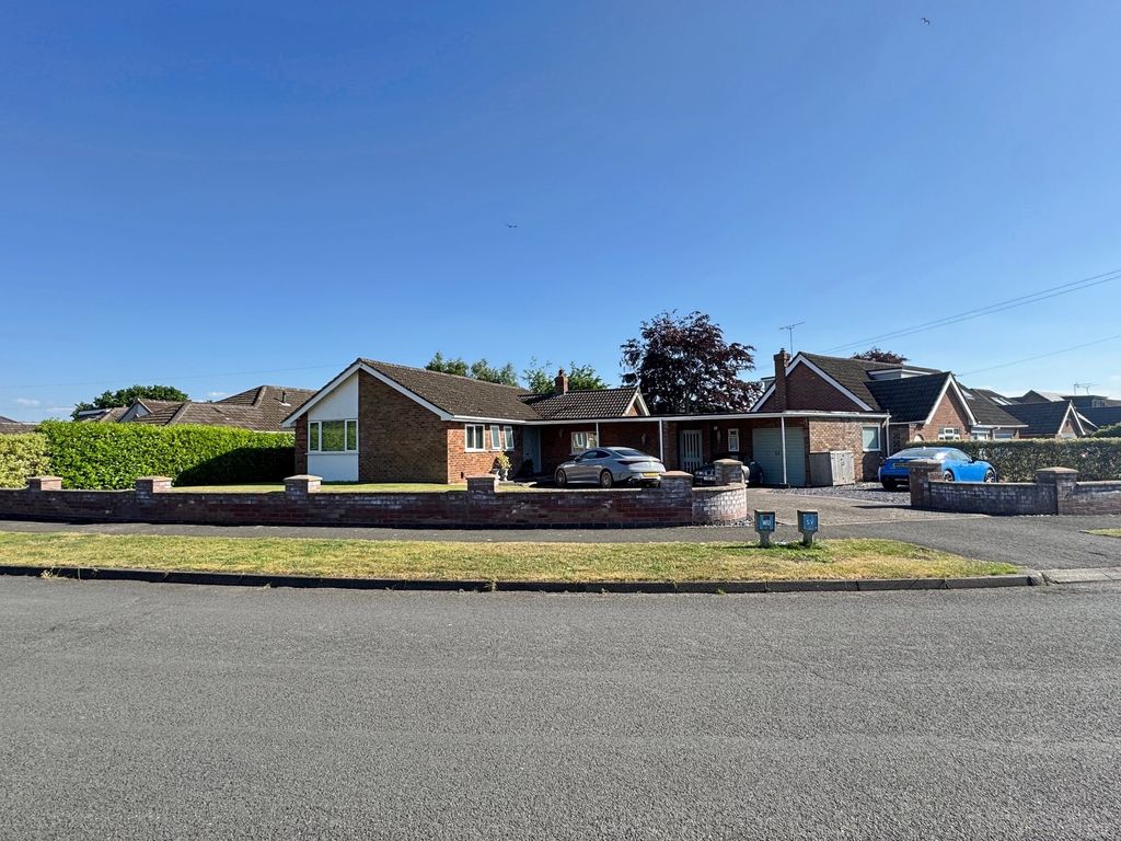 Property photo 1 of 21 Front