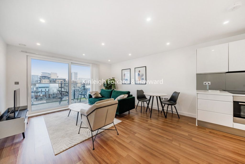 Property photo 1 of 6 7Db6227A-c408-473E-8