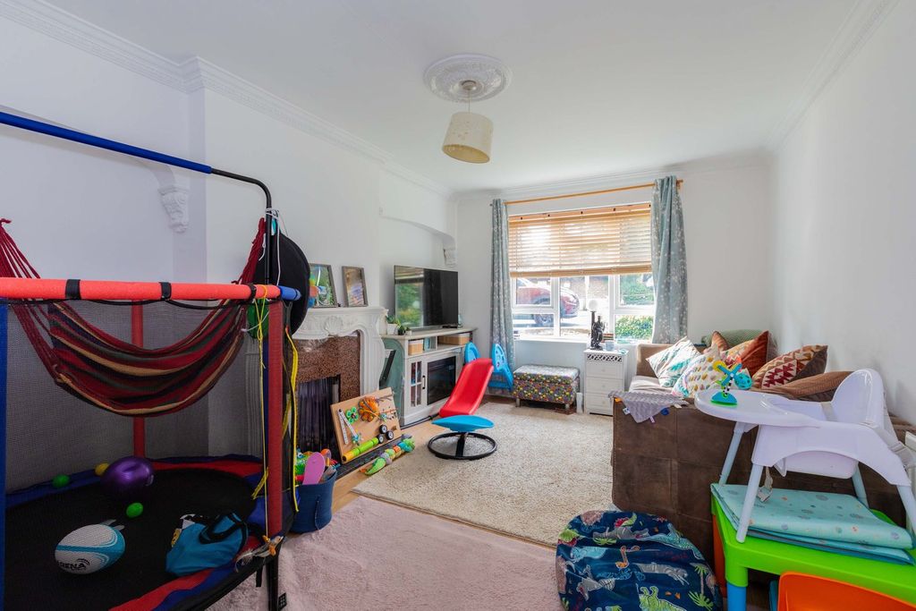 Property photo 3 of 10