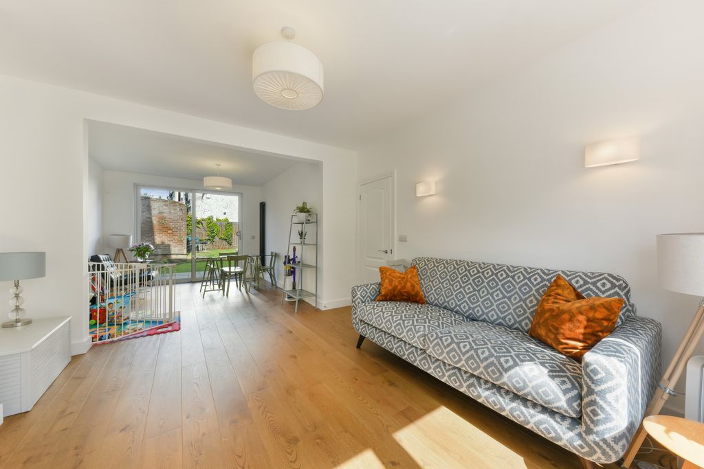 Property photo 3 of 9