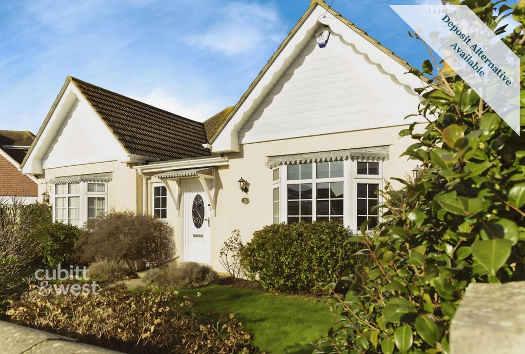 Property photo 1 of 28 Seafield - 13