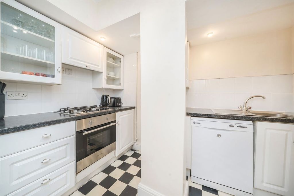 Property photo 3 of 7