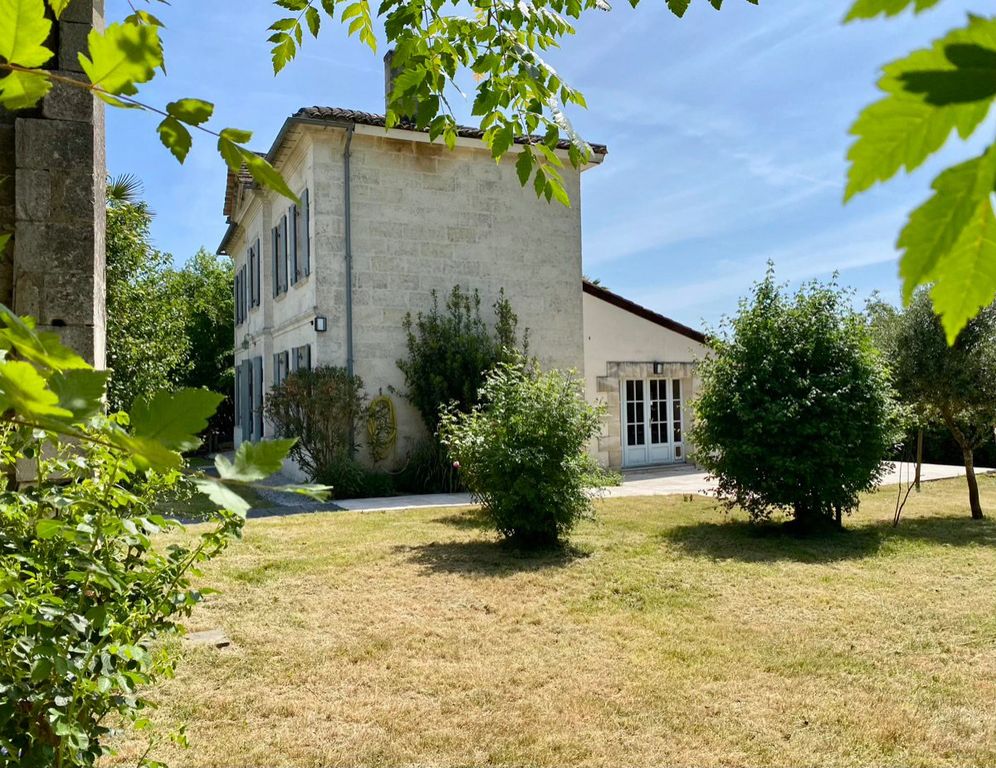 Property photo 2 of 18