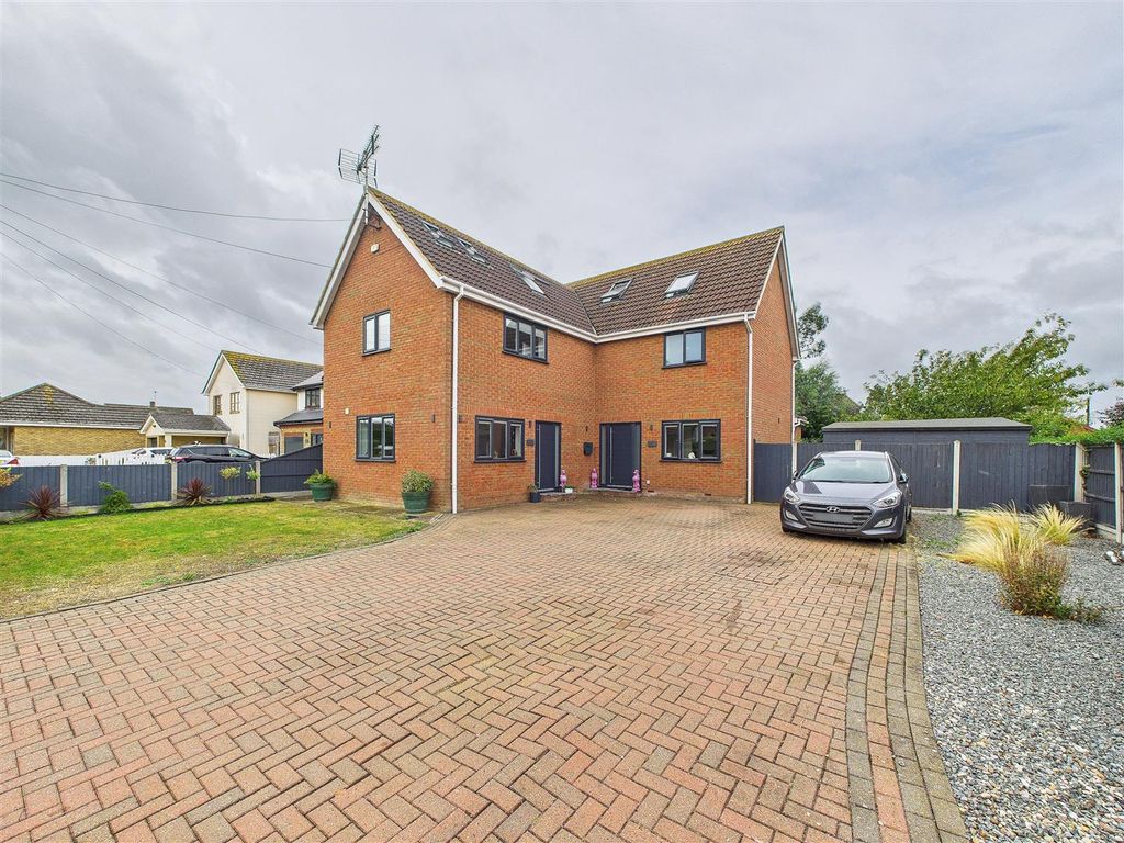 Property photo 1 of 27 Cam04854G0-Pr0120-Still054.Jpg