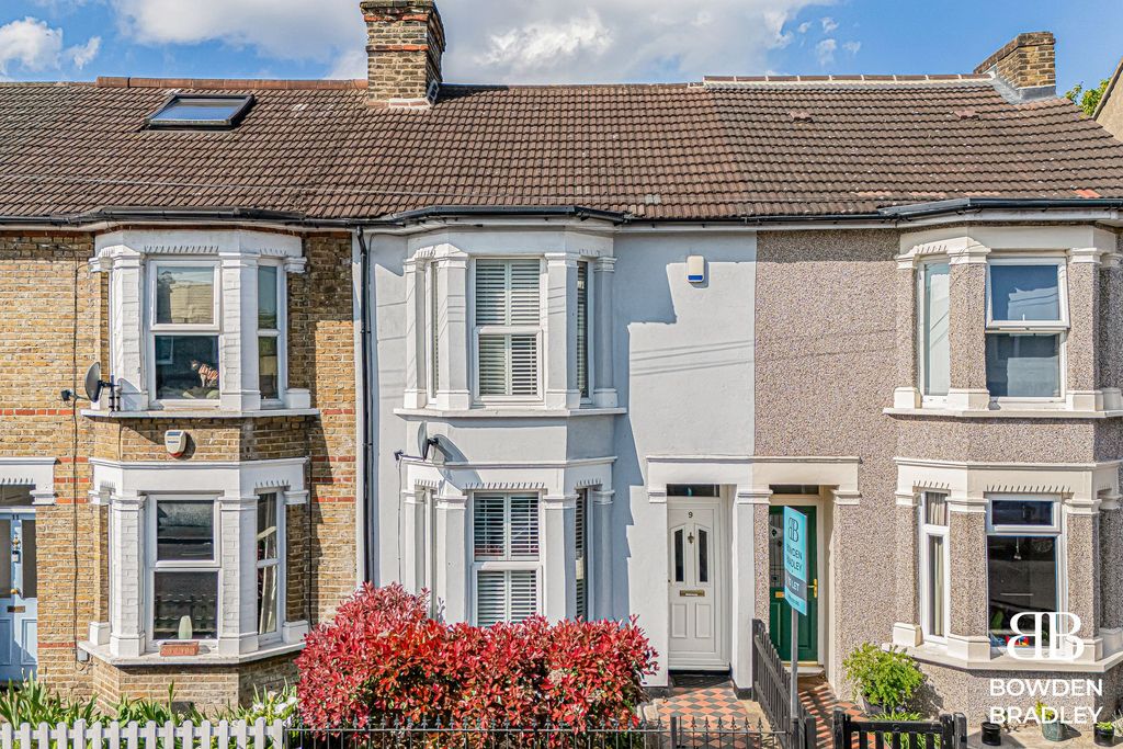 Property photo 1 of 21