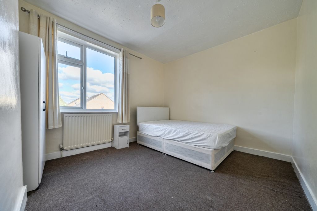 Property photo 2 of 13 1525383 (10)