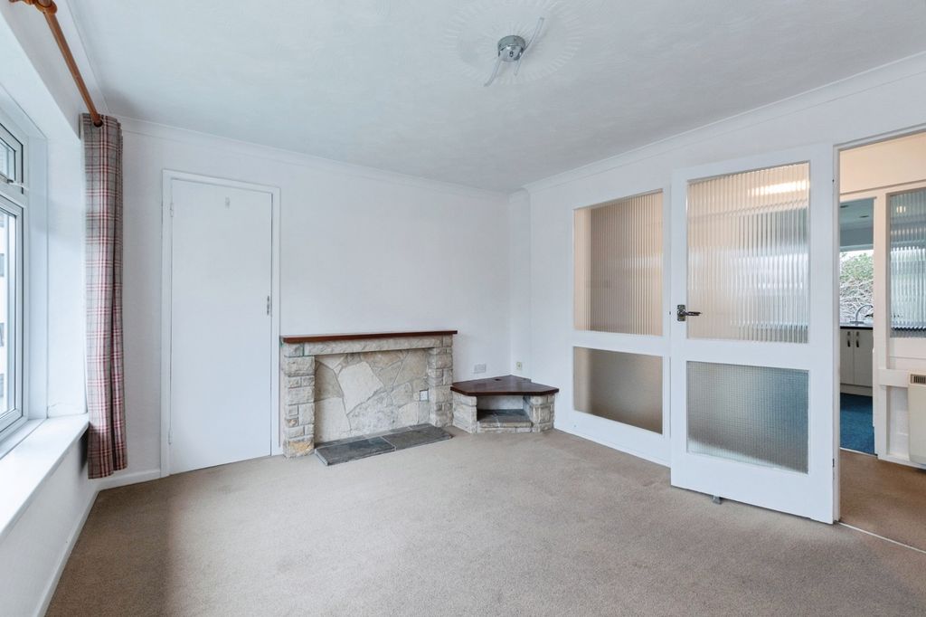 Property photo 3 of 16 Pbox-Img.Jpg