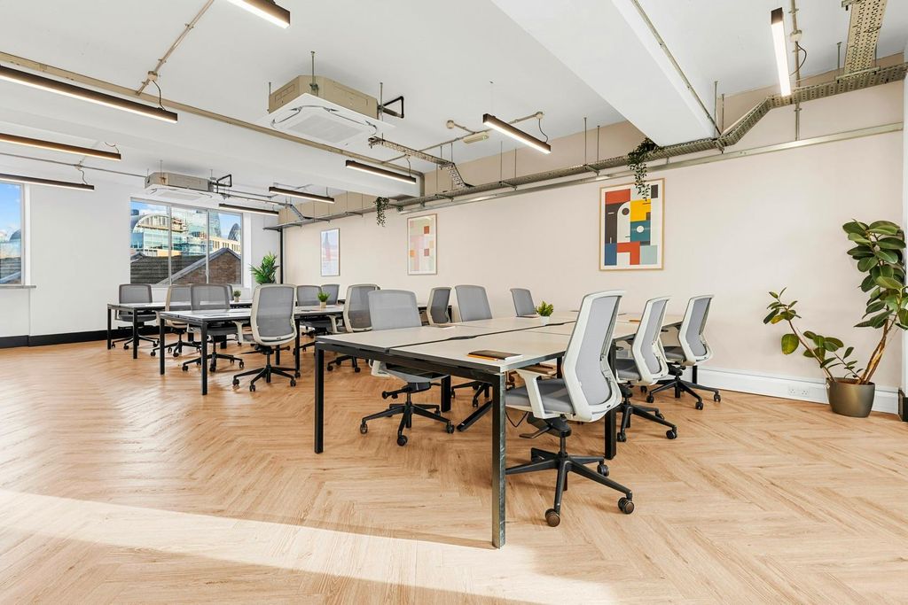 Property photo 3 of 8 Imgl5579 Copy.Jpg