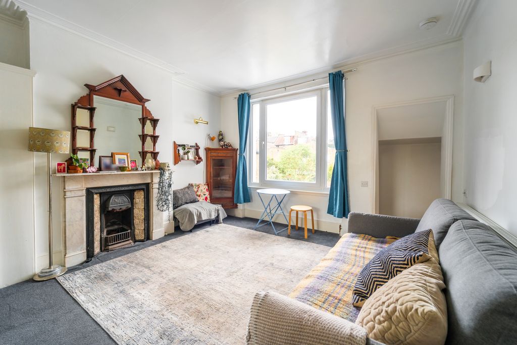 Property photo 2 of 9 Mba08890-Edit