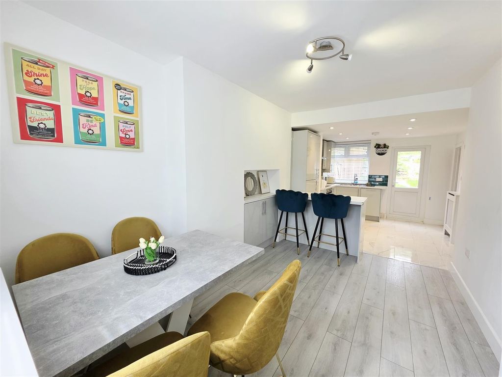 Property photo 1 of 12 Kitchen