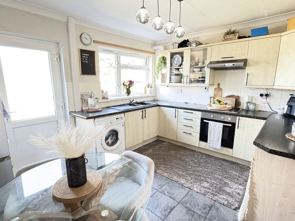 Property photo 3 of 11 Not Specified