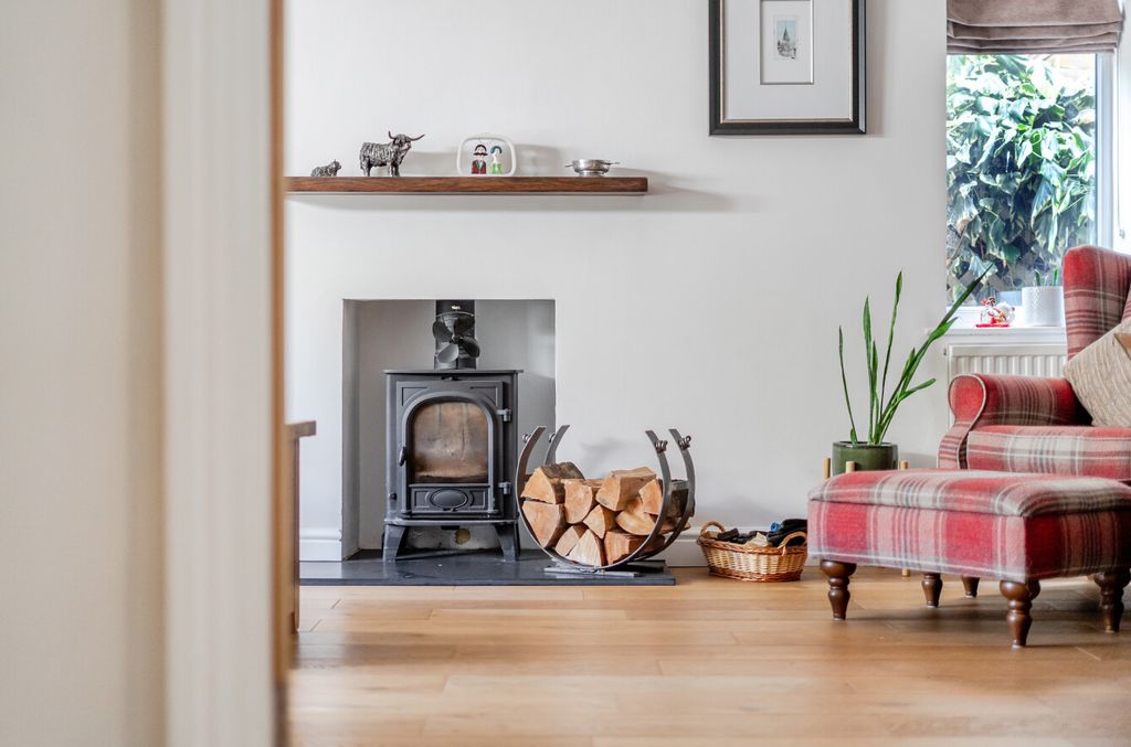 Property photo 3 of 22 1501714-8-19Ffb14...