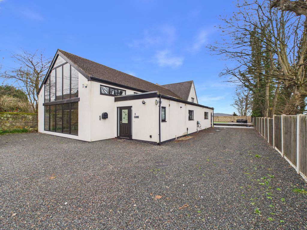 Property photo 1 of 30 Photo 26