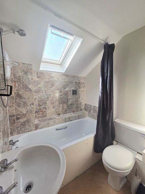 Property photo 3 of 4 Bathroom