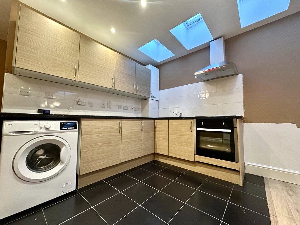Property photo 1 of 8 Picture No. 04