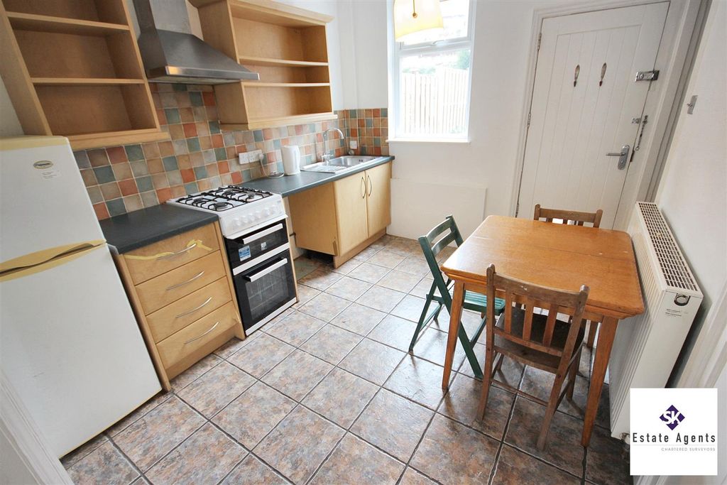 Property photo 3 of 14 Kitchen Diner
