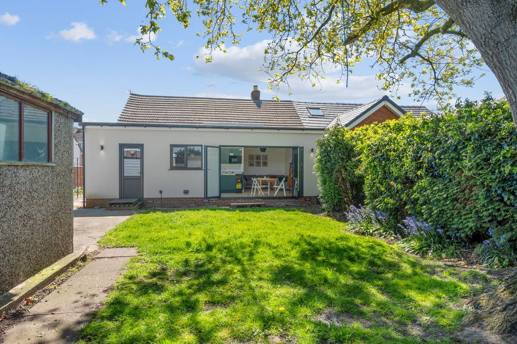 Property photo 1 of 25
