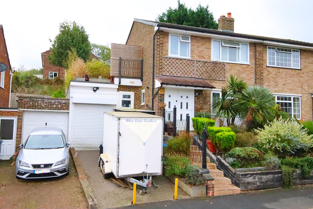 Property photo 1 of 22