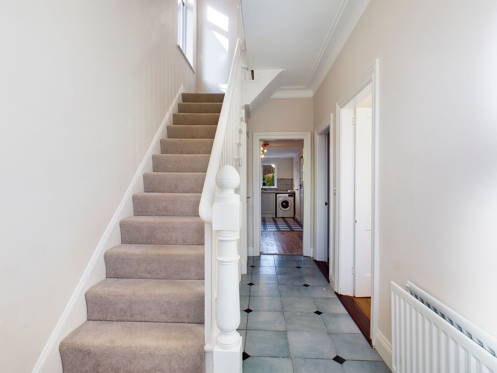 Property photo 3 of 23