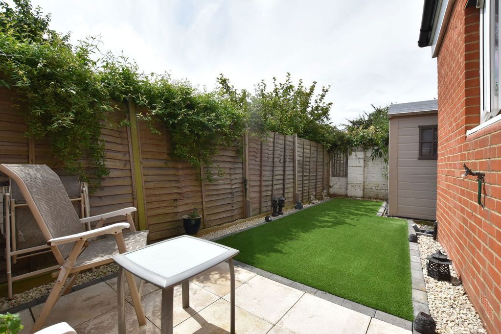 Property photo 2 of 11