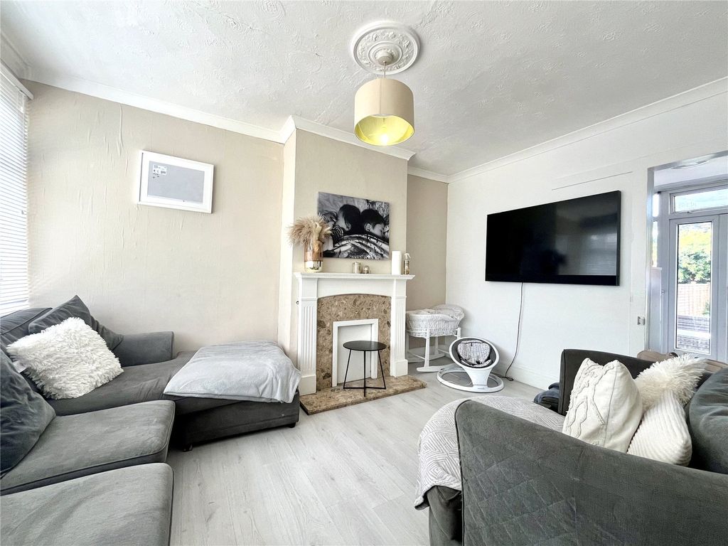 Property photo 2 of 8 Picture No. 07