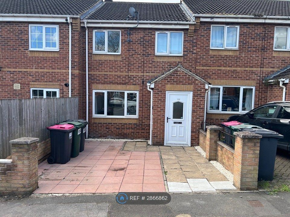 Property photo 2 of 31