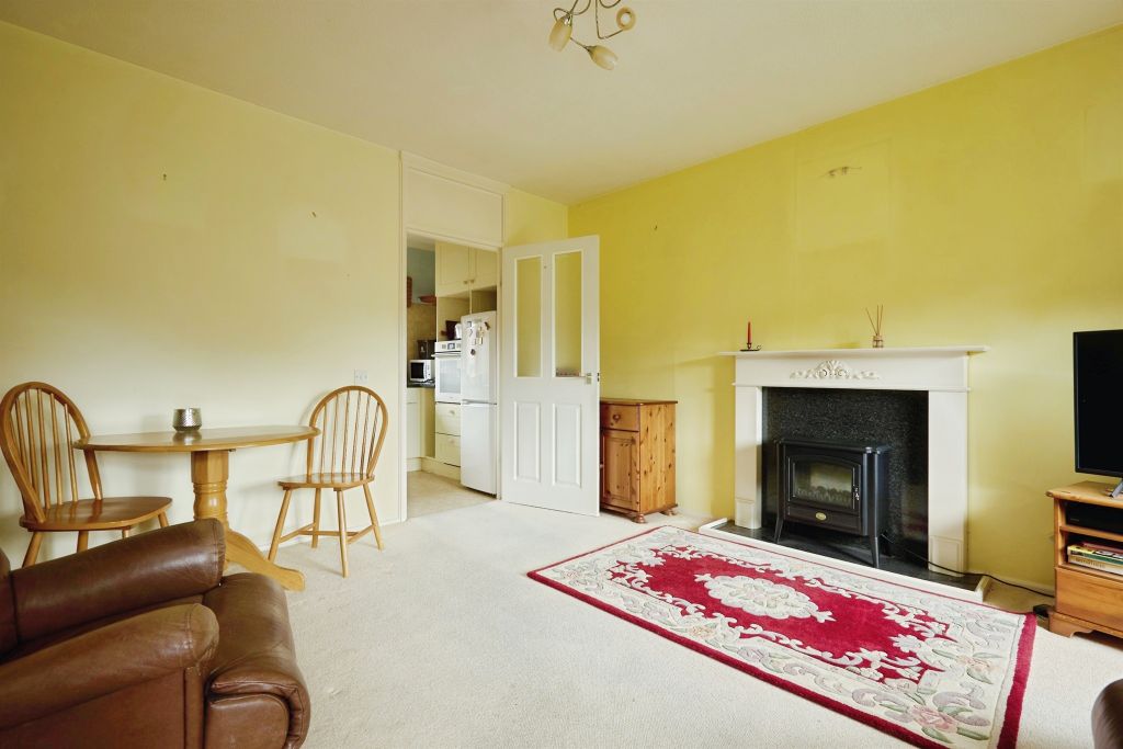 Property photo 2 of 17