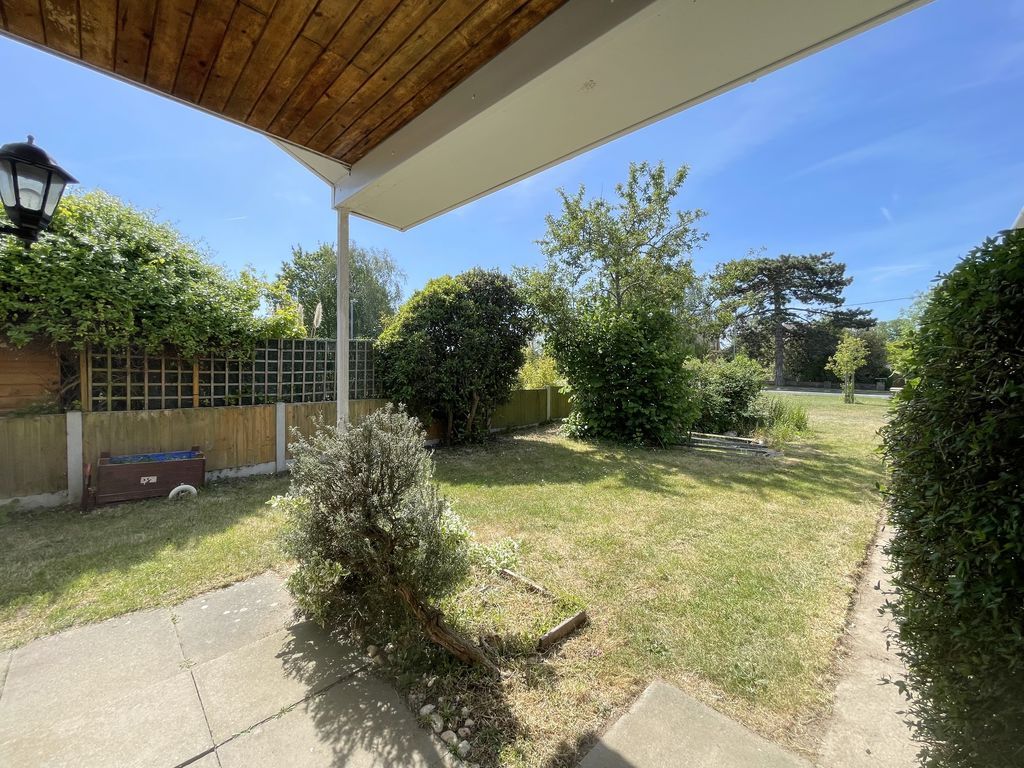 Property photo 2 of 23 Deal Way