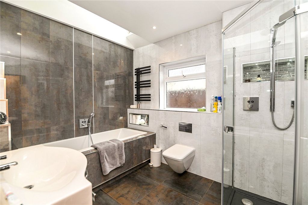 Property photo 3 of 17 Picture No. 05