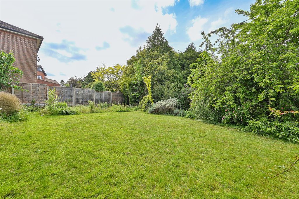 Property photo 2 of 12 9 Manland Road-20.Jpg