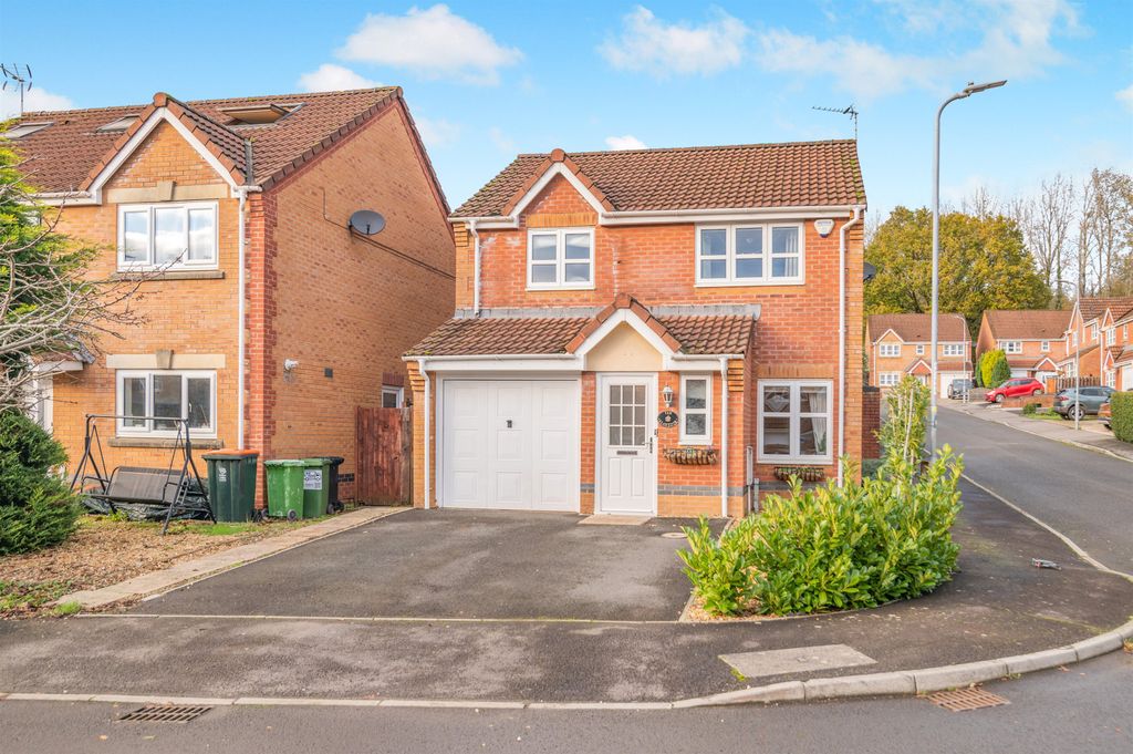 Property photo 1 of 22