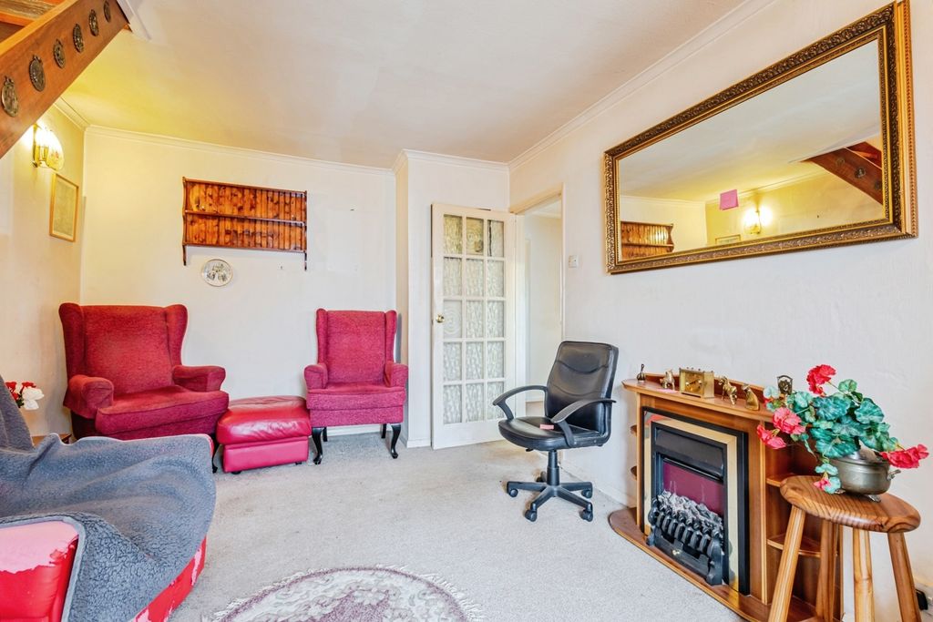 Property photo 3 of 17 Pbox-Img.Jpg