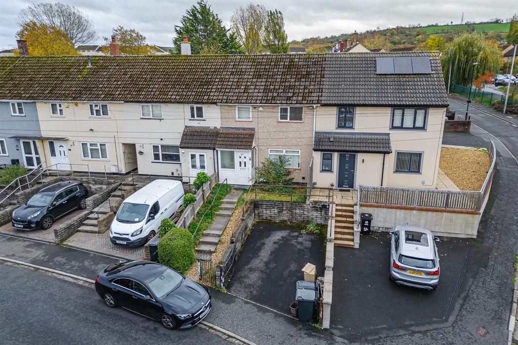 Property photo 2 of 21 57 Goulston Road, Bishopsworth, Bristol Bs13 7Sd |