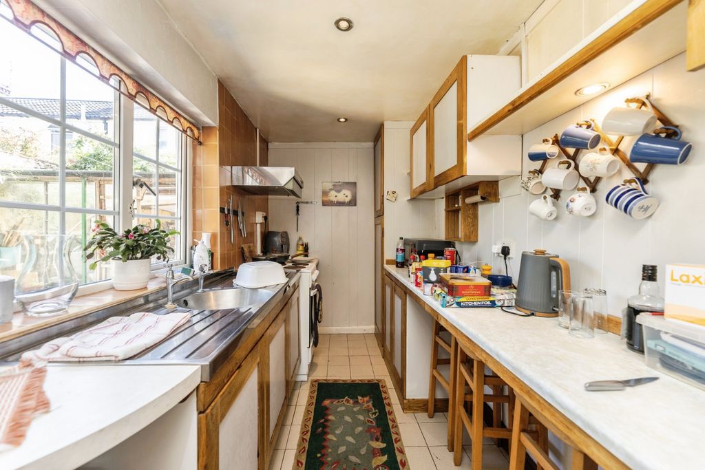 Property photo 3 of 16 3v9A9415