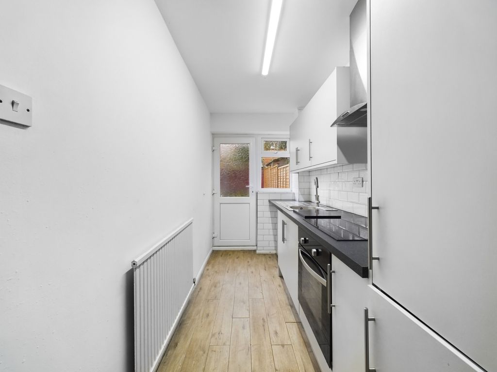 Property photo 2 of 9 Cam03052G0-Pr0058-Still005