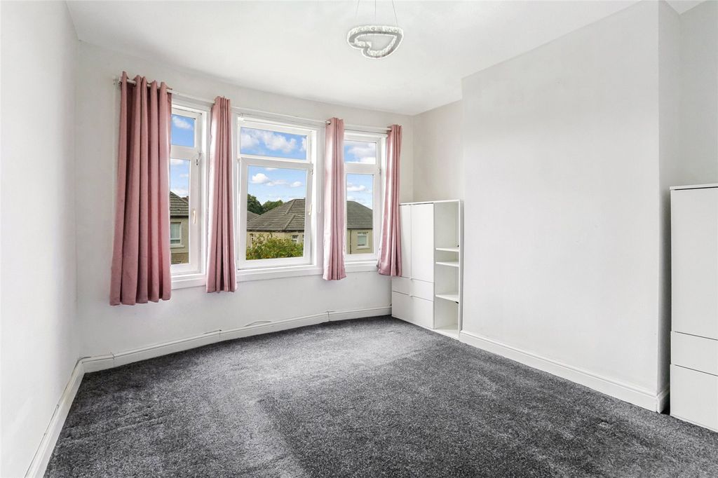 Property photo 3 of 13 3