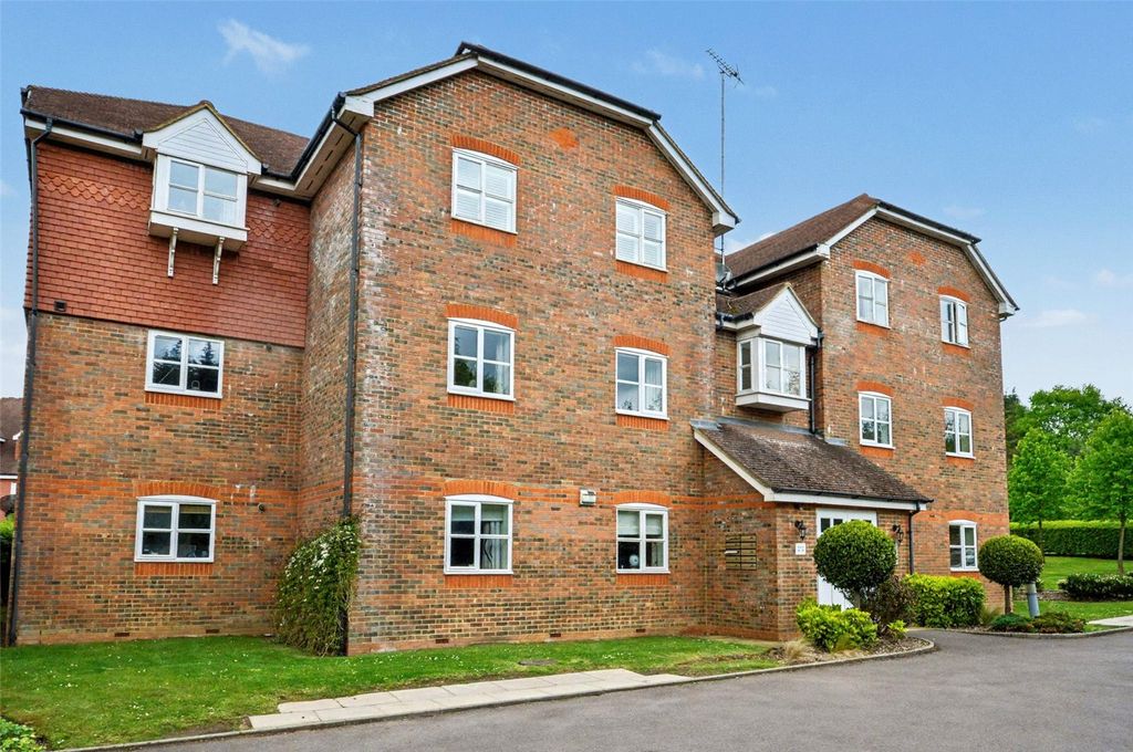 Property photo 1 of 10 Picture No. 14