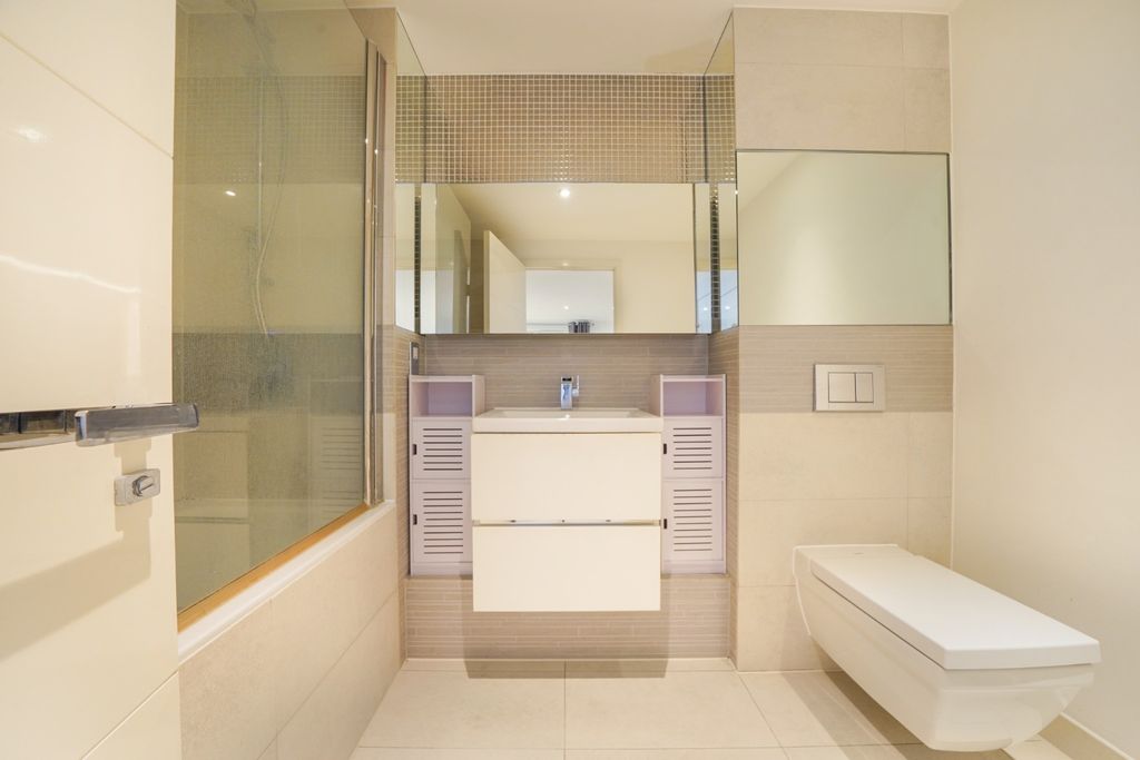 Property photo 3 of 18 4676662