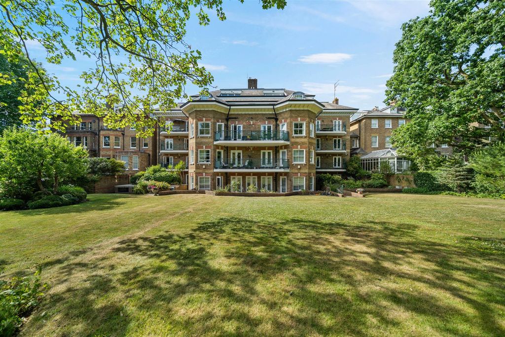 Property photo 2 of 18 Flat 5, 17-19 Elsworthy Road Nw3 3Ds-No Watermark-