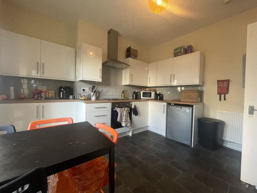 Property photo 3 of 6 Img_4999