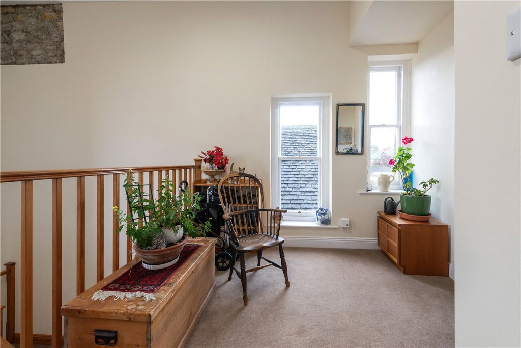 Property photo 3 of 11 Picture No. 09