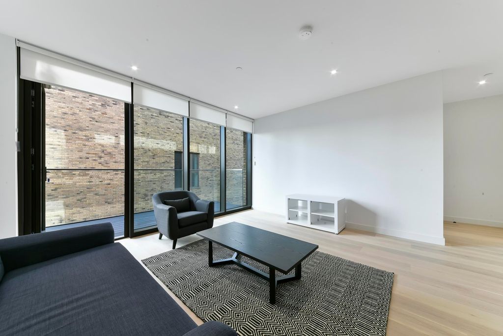 Property photo 3 of 22